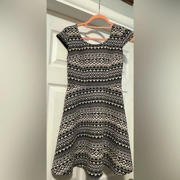 Mossimo Tribal Aztec Print Fit and Flare Dress, Size Small - Picture 1 of 6